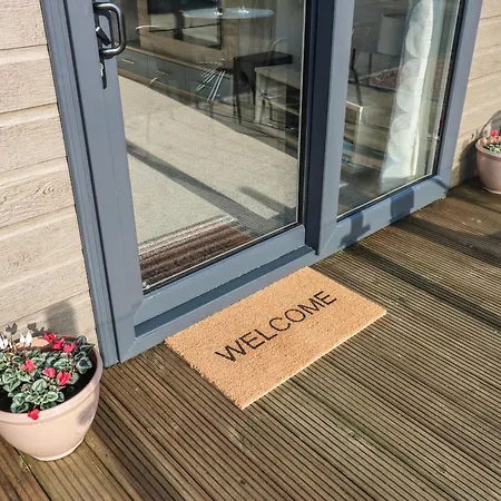 Brocklebank Lodge, 35